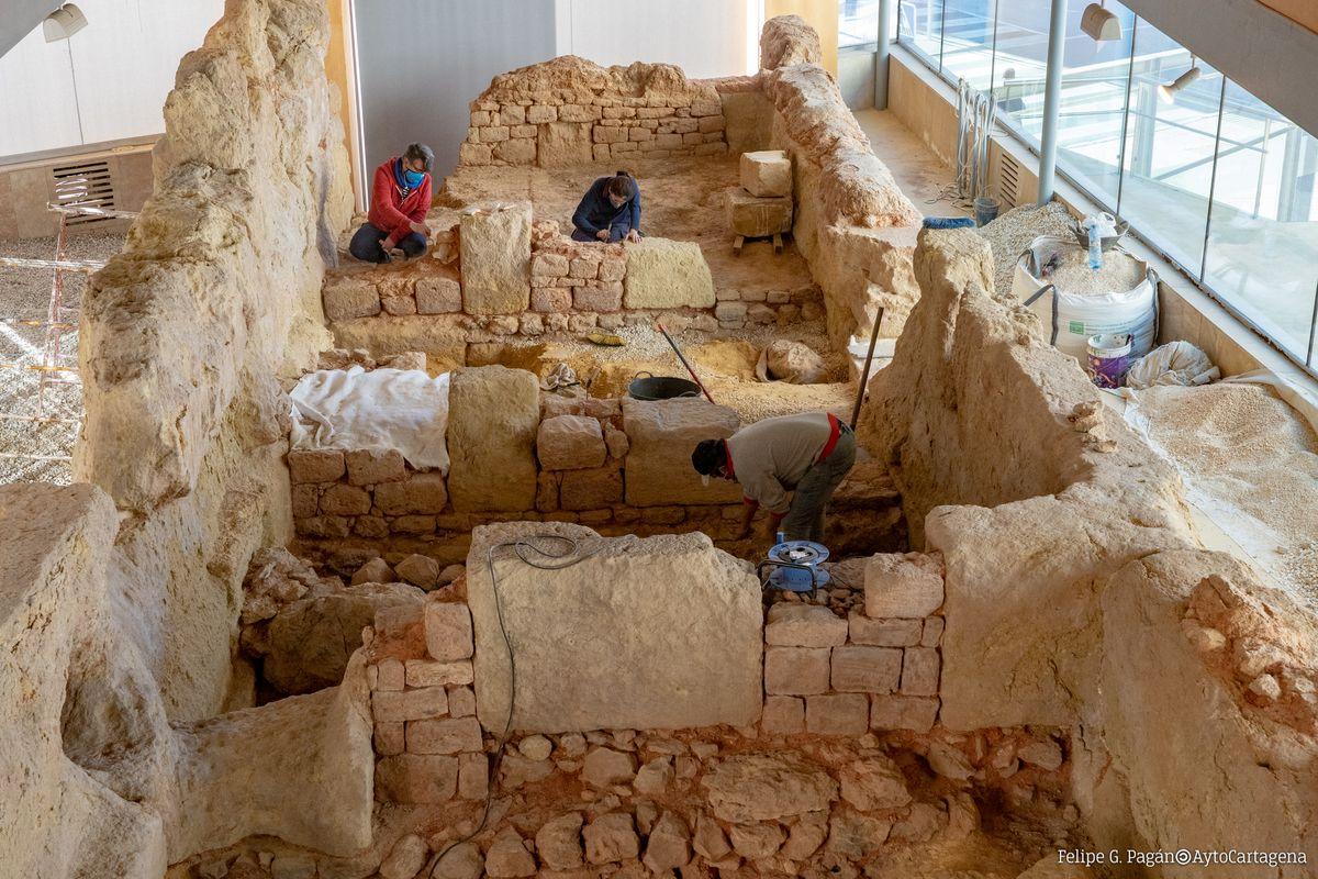 CARTHAGINESES Y ROMANOS, RUTA GUIADA CARTHAGINESES Y ROMANOS, RUTA GUIADA