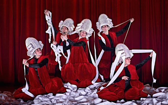 Aracaladanza presenta el espect�culo de danza va de bach 