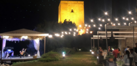 Cena en las caballerizas del Castillo de Lorca (agosto: jueves, viernes y s�bados).