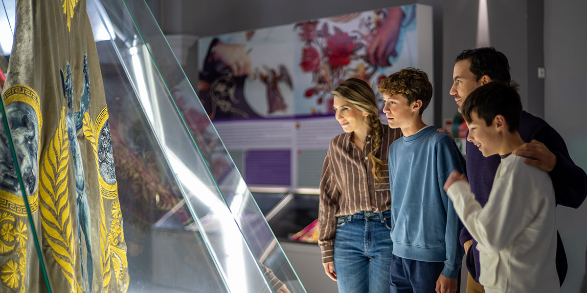 Lorca- Ciudad monumental bordada en hilo de oro