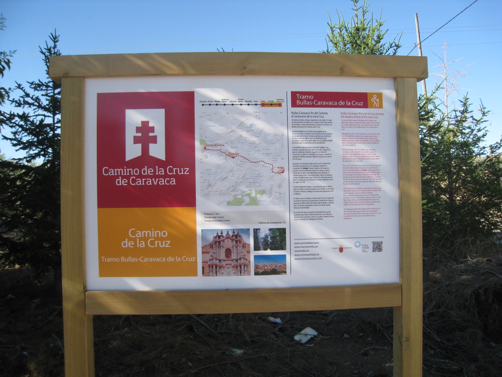 Section or stage information board on the Camino de Levante Section or stage information board on the Camino de Levante