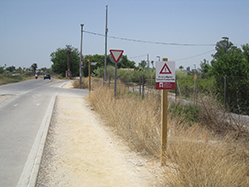 Warning Sign. Singposting. Camino de Levante Warning Sign. Singposting. Camino de Levante