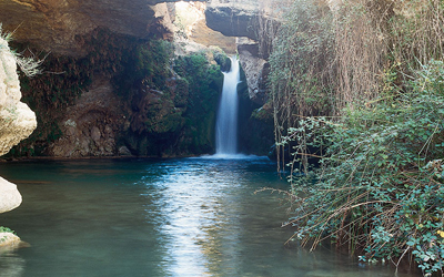 Una cascada mágica Una cascada mágica