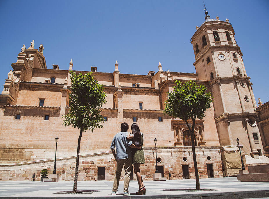 OUVERT PAR RESTAURATION