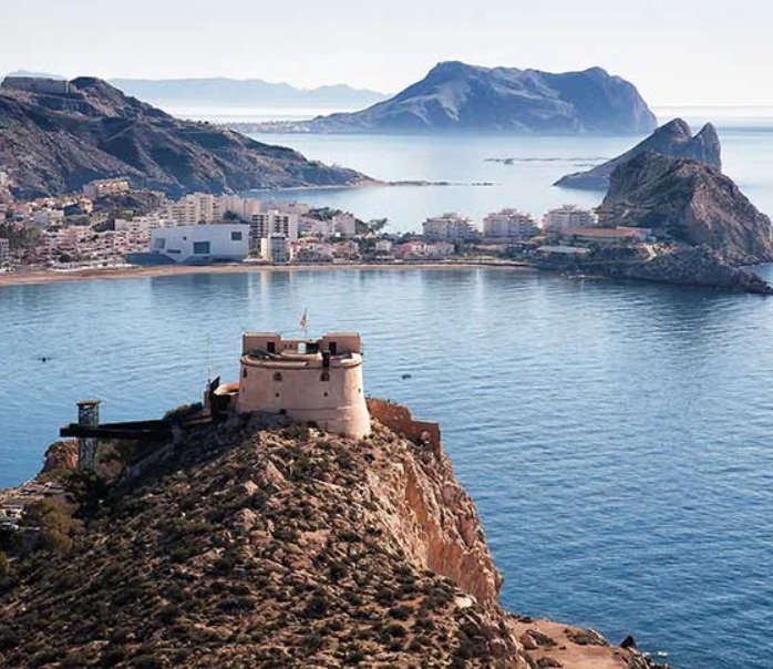 �guilas Hiking Trail