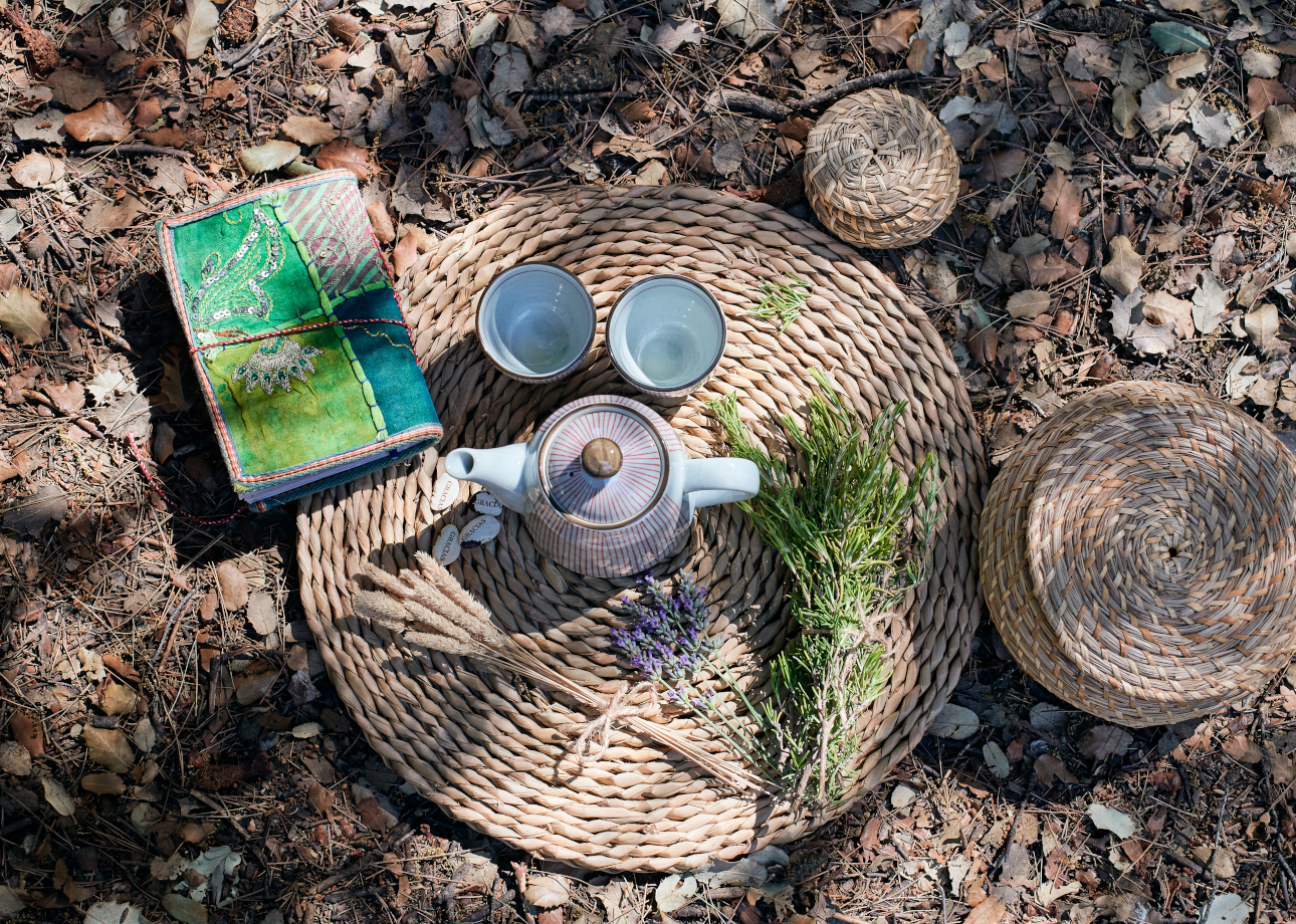 BAO DE BOSQUE. DESPIERTA TUS SENTIDOS CON UNA INFUSIN SILVESTRE. CARAVACA DE LA CRUZ.