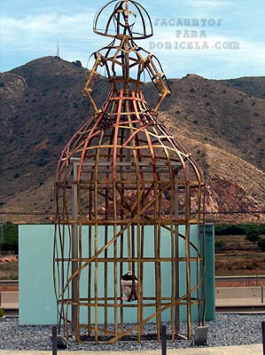 ESCULTURA MENINA MINOTAURINA