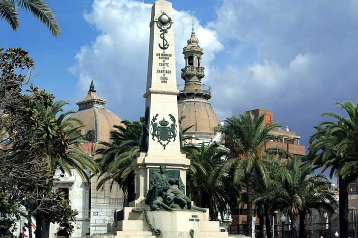MONUMENTO A LOS H�ROES DE CAVITE Y CUBA