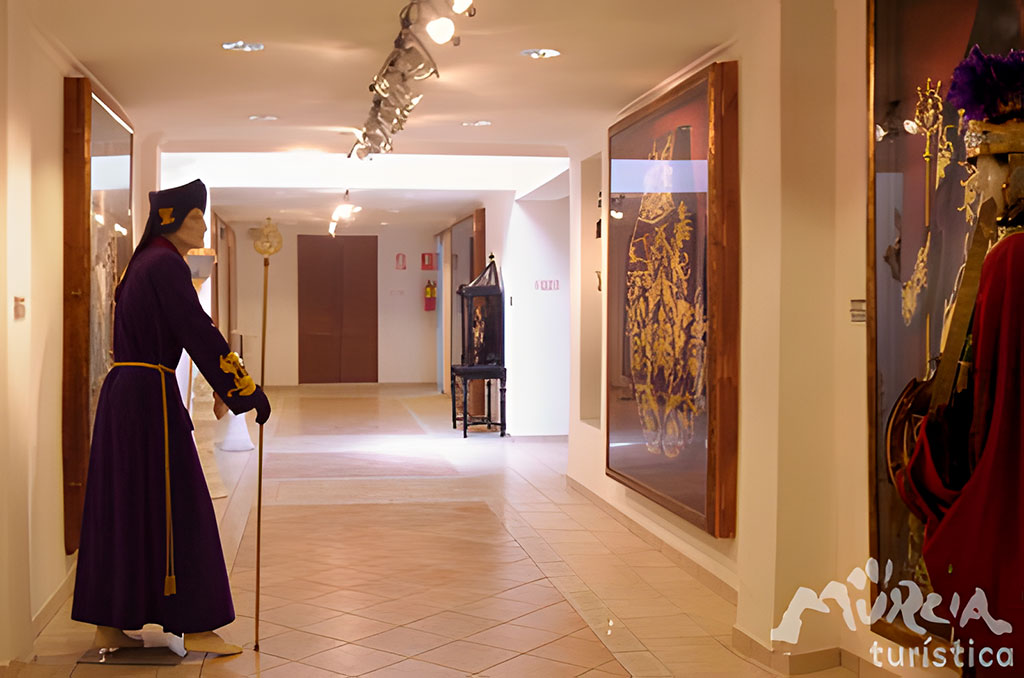 MUPAEN. MUSEO DE BORDADOS DEL PASO ENCARNADO