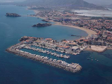 D�RSENA DEPORTIVA DE MAZARR�N - CLUB DE REGATAS-